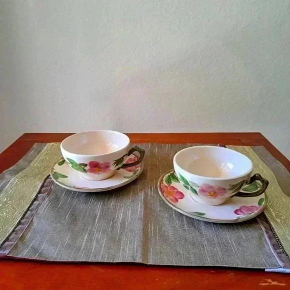 Cups and saucers set Franciscan Desert rose china - Picture 1 of 9